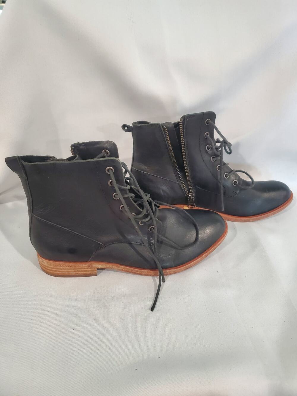 Kork-Ease leather ankle boot lace up bootie cottagecore academia size7.s69